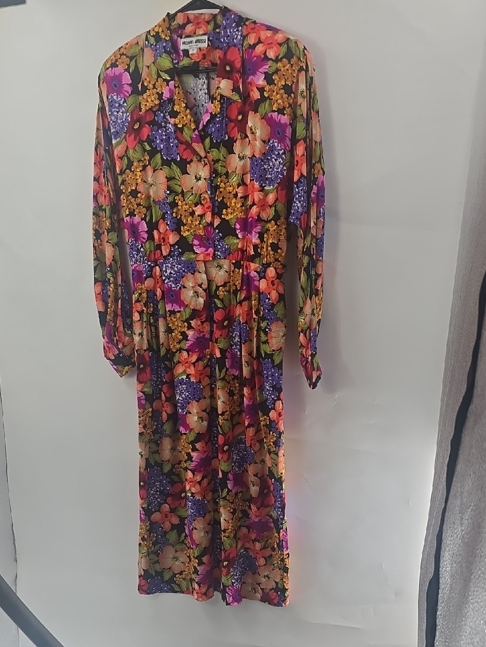 Michael Matisse Newyork Floral Button-Front Midi Dress in Multicolor - Picture 3 of 10